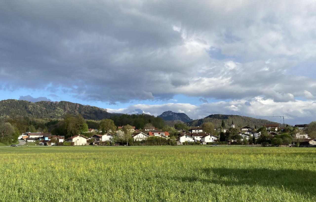 Haus Langweid - Moderne Ferienwohnungen Mit Luxus Im Inntal Neubeuern Bagian luar foto